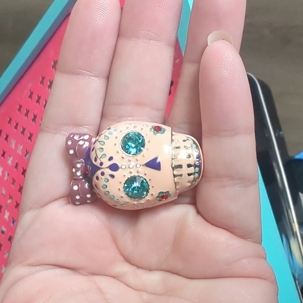 Pink Sugar Skull Necklace pendant Betsey Johnson